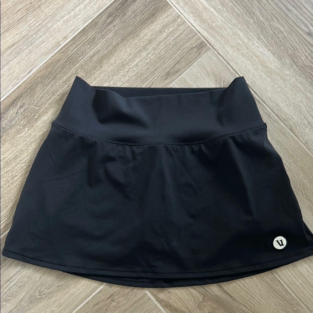 Vuori volley skirt size M